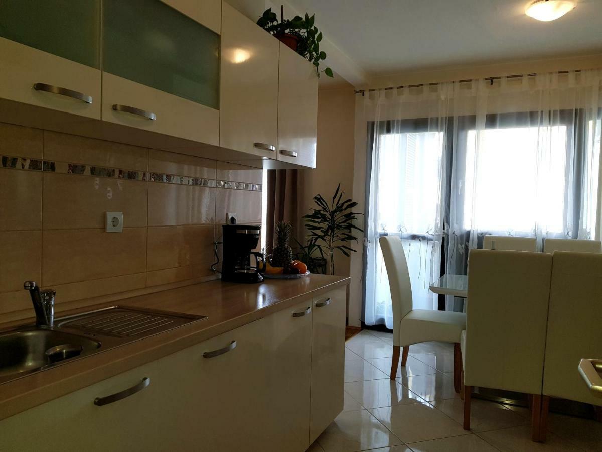 Apartment Mila ウマグ エクステリア 写真