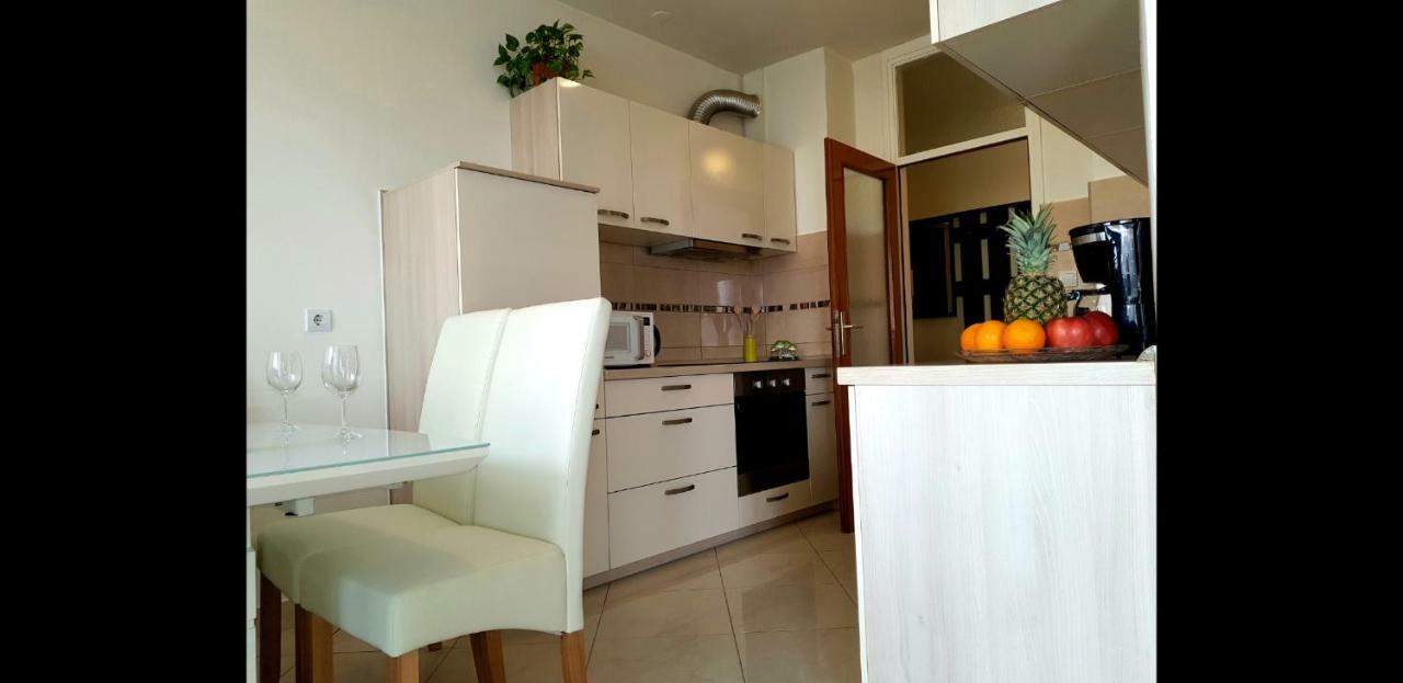 Apartment Mila ウマグ エクステリア 写真